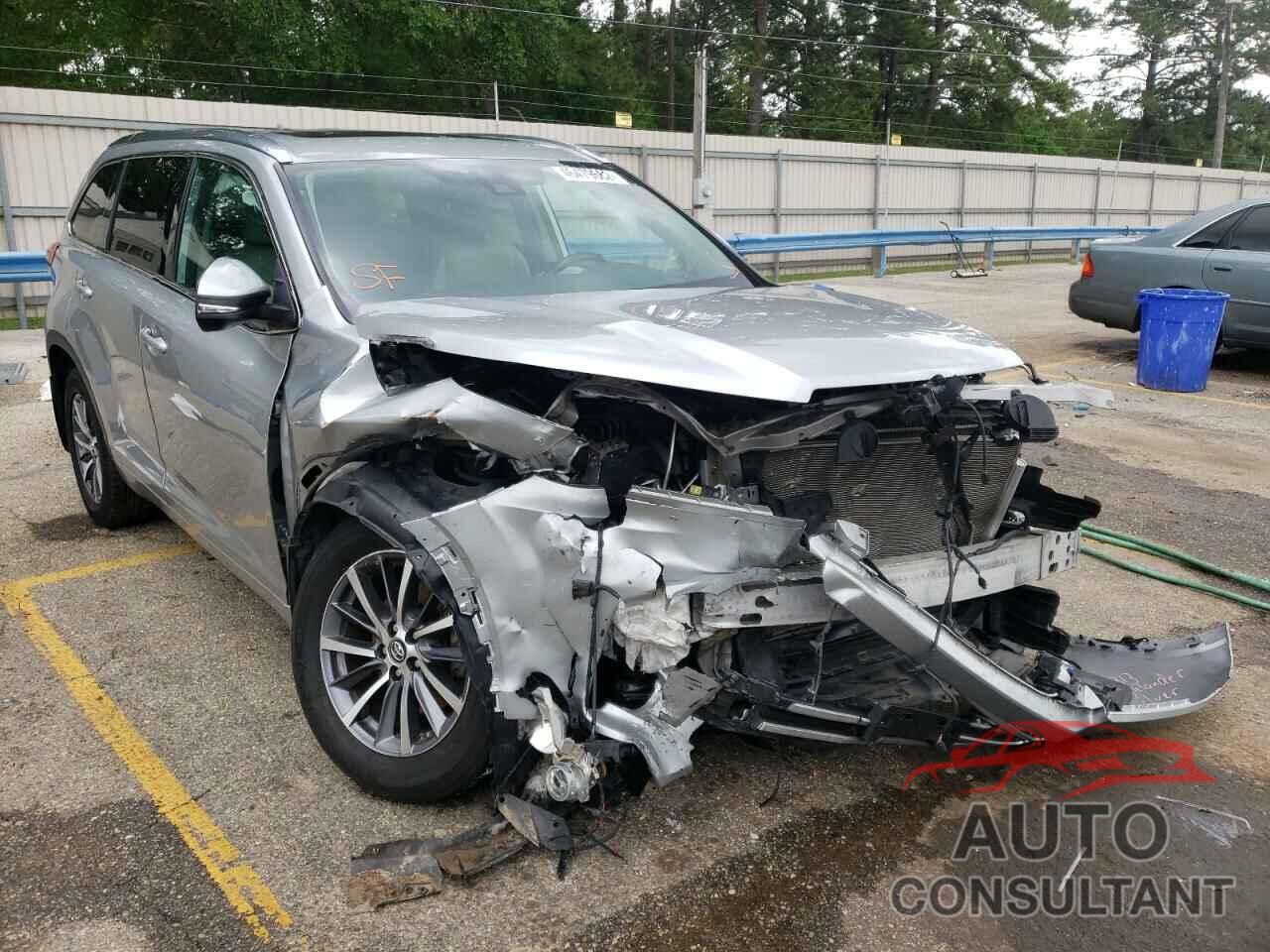 TOYOTA HIGHLANDER 2018 - 5TDJZRFH2JS810403