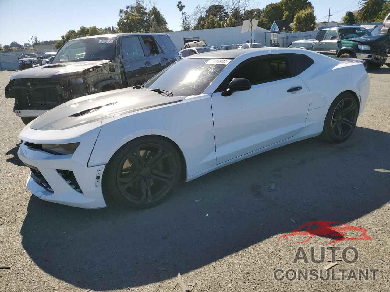 CHEVROLET CAMARO 2018 - 1G1FE1R72J0145214