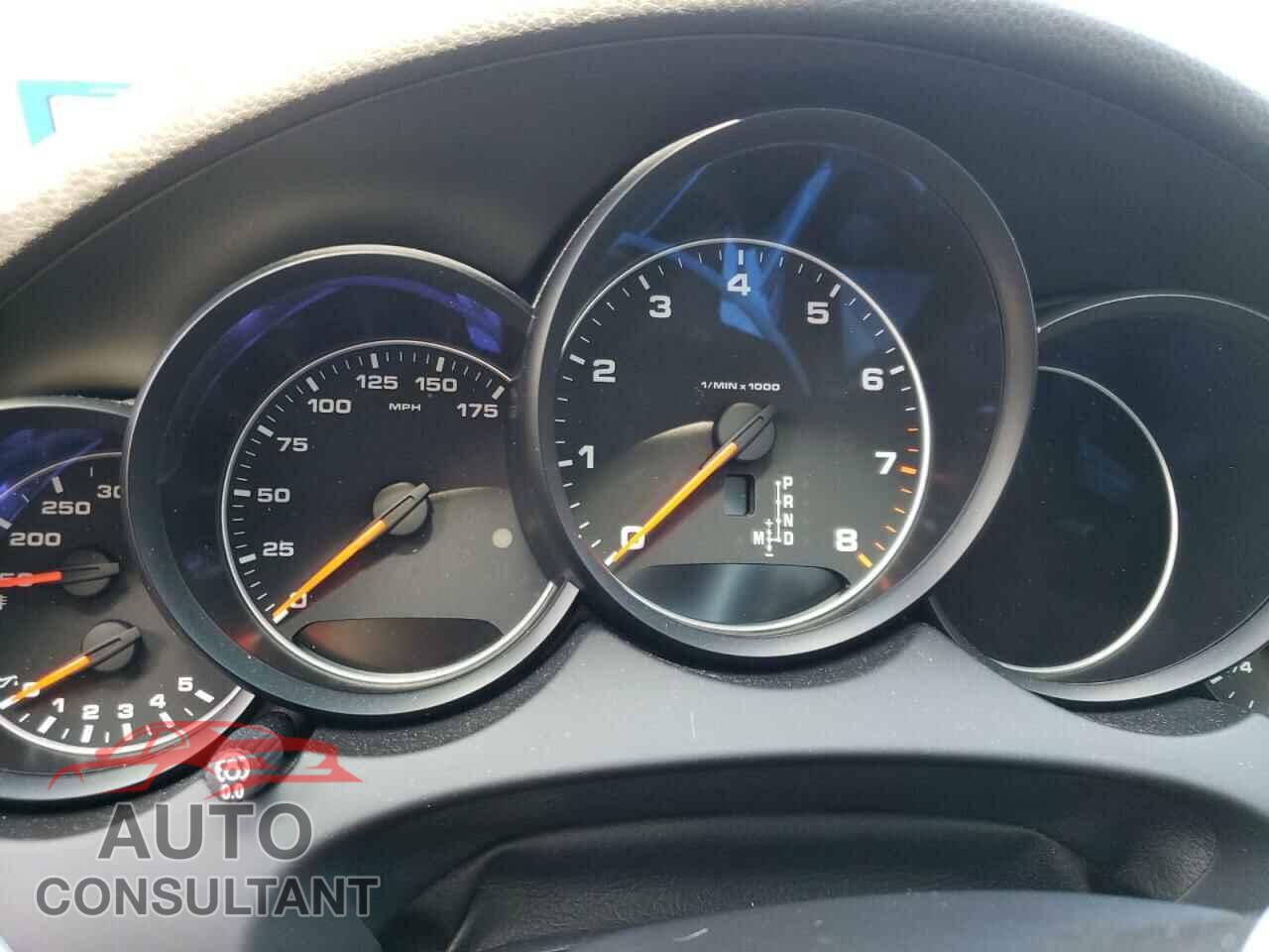PORSCHE CAYENNE 2018 - WP1AA2A21JKA04785