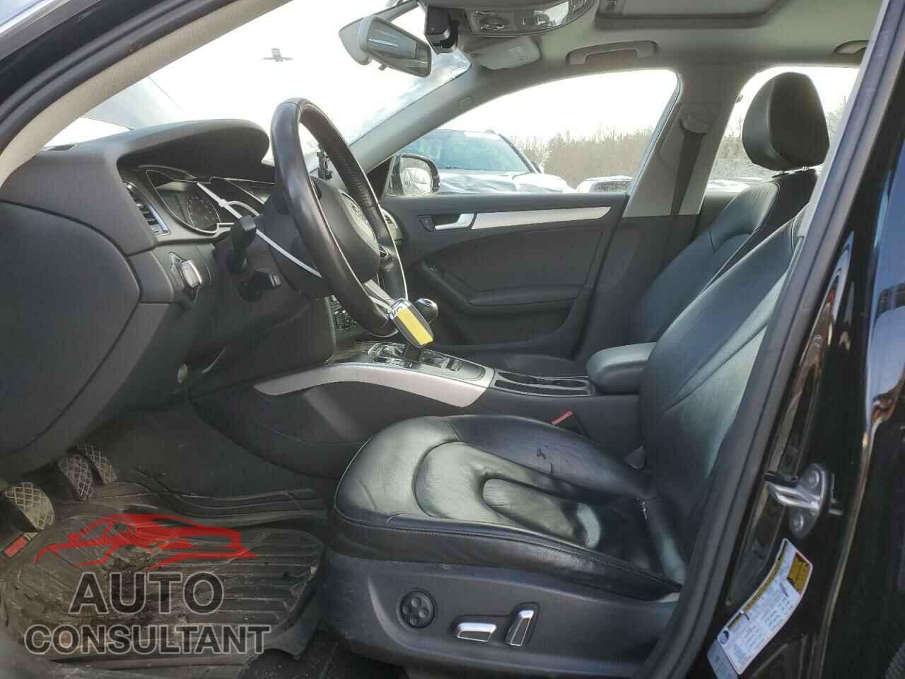 AUDI A4 2013 - WAUDFAFL7DN008576