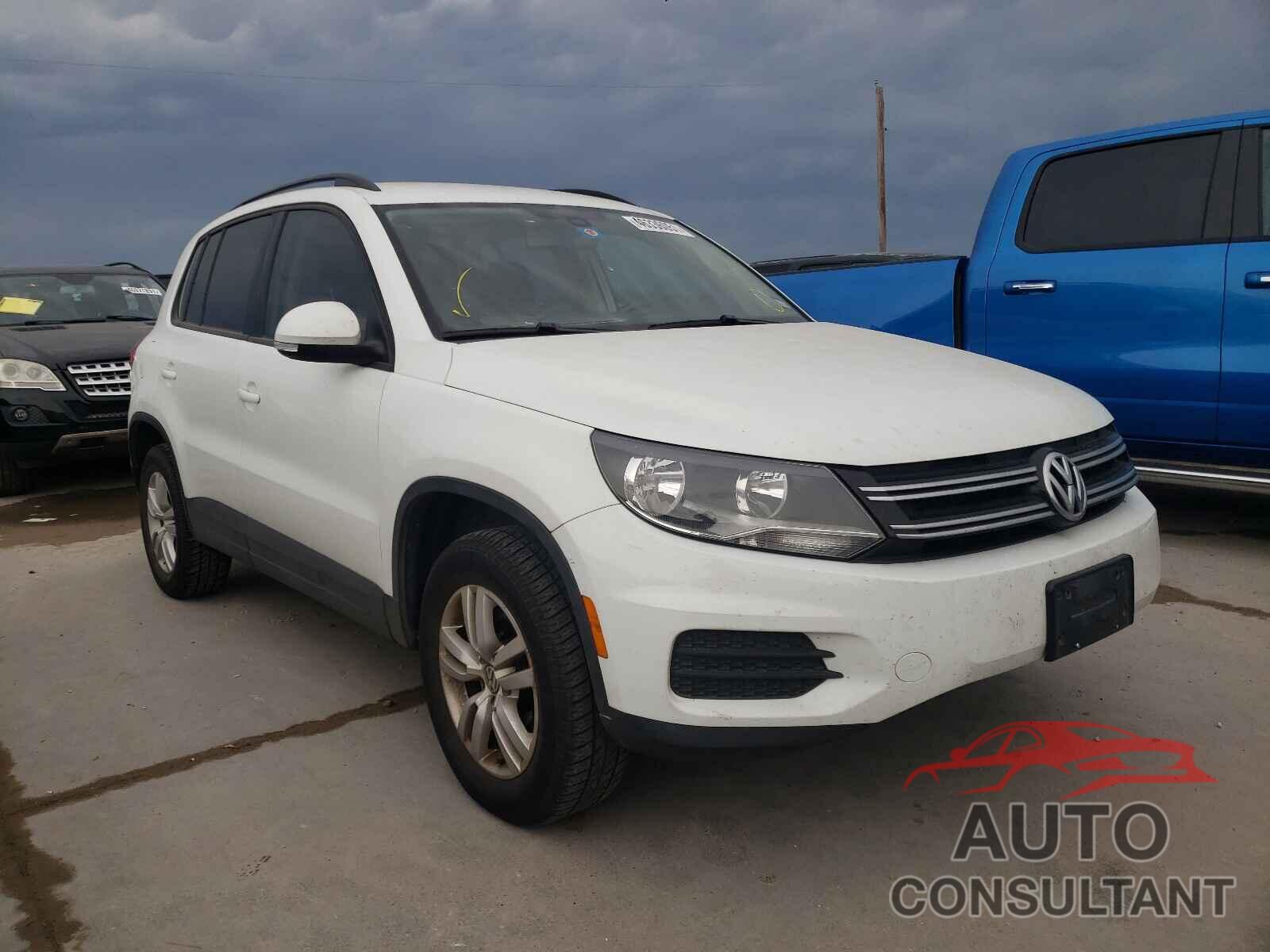 VOLKSWAGEN TIGUAN 2016 - WVGAV7AX2GW602184