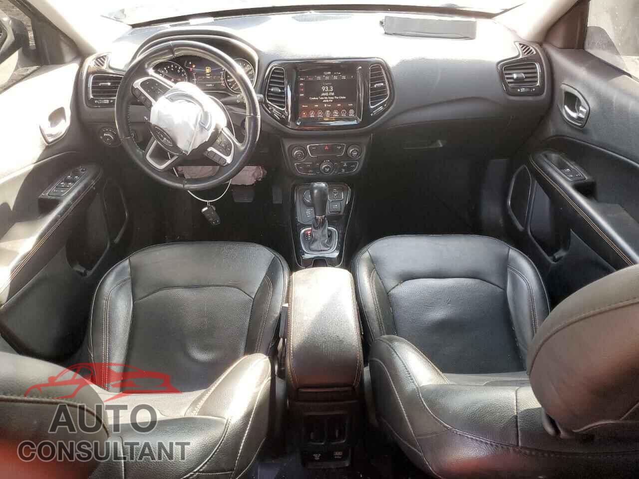 JEEP COMPASS 2020 - 3C4NJDCB4LT221275