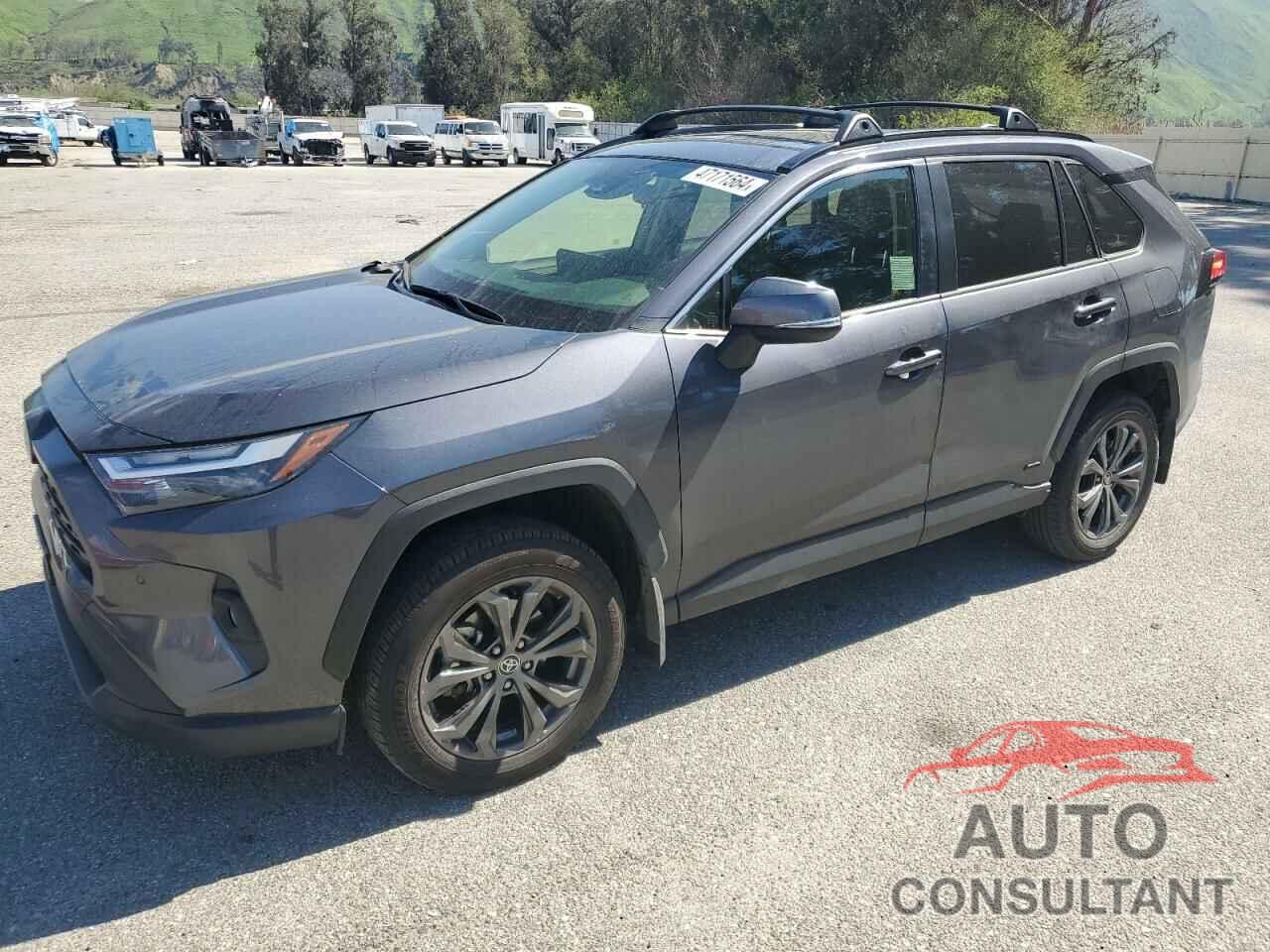 TOYOTA RAV4 2023 - JTMB6RFV7PD103062