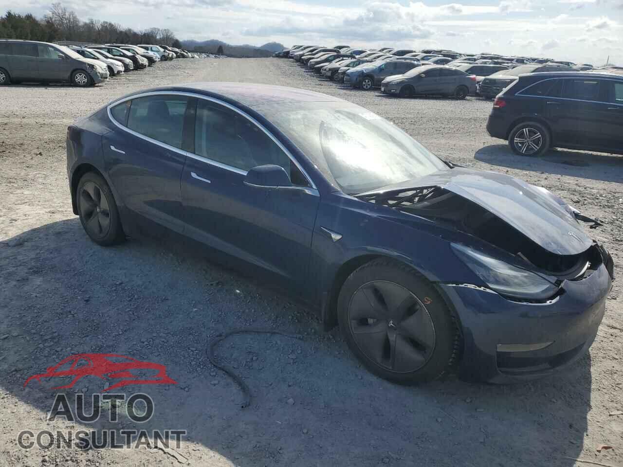 TESLA MODEL 3 2018 - 5YJ3E1EA8JF032171