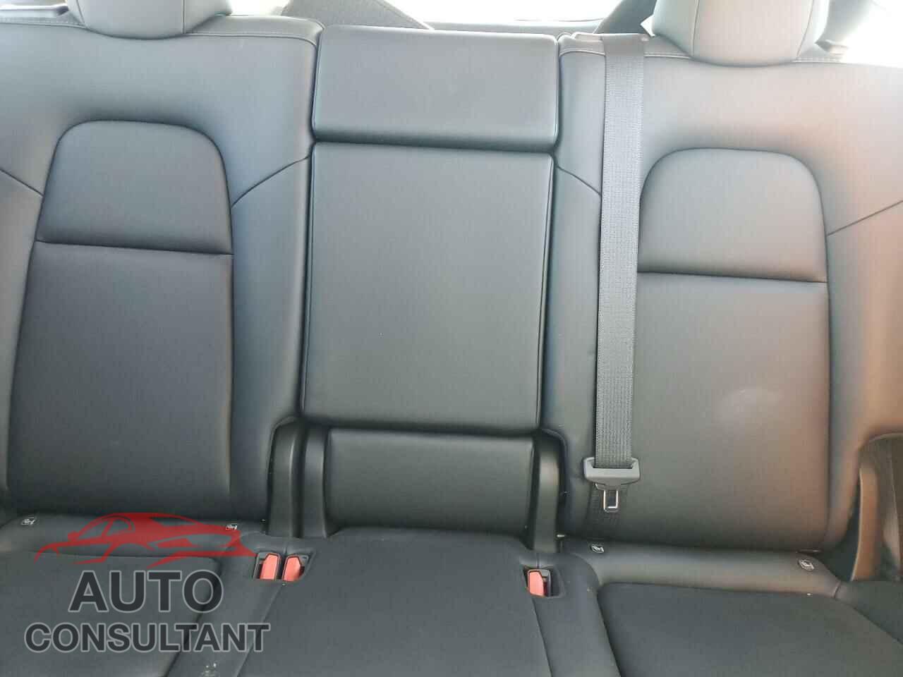 TESLA MODEL Y 2023 - 7SAYGDEE2PF908622