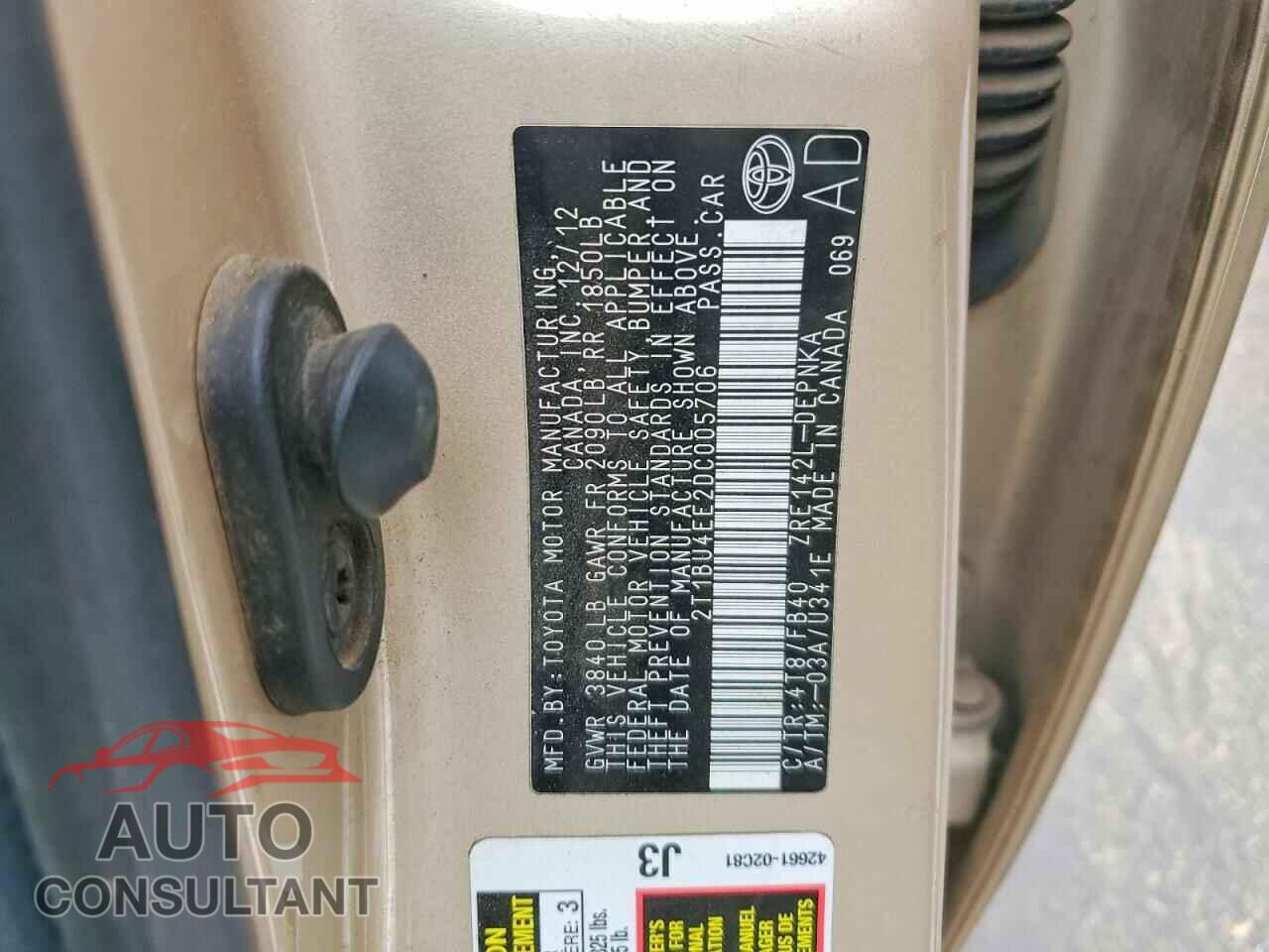 TOYOTA COROLLA 2013 - 2T1BU4EE2DC005706