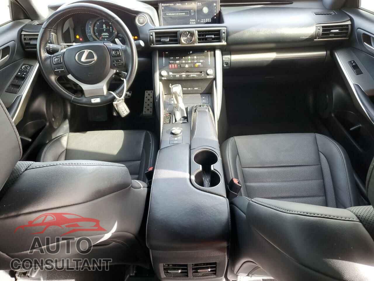 LEXUS IS 2017 - JTHBA1D29H5061044