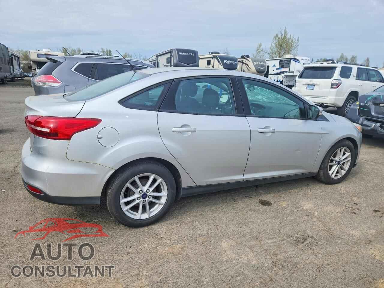 FORD FOCUS 2015 - 1FADP3F22FL335670