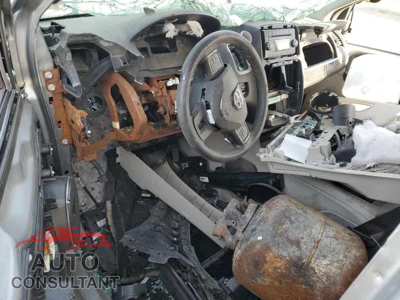 DODGE CARAVAN 2013 - 2C4RDGCG0DR552364