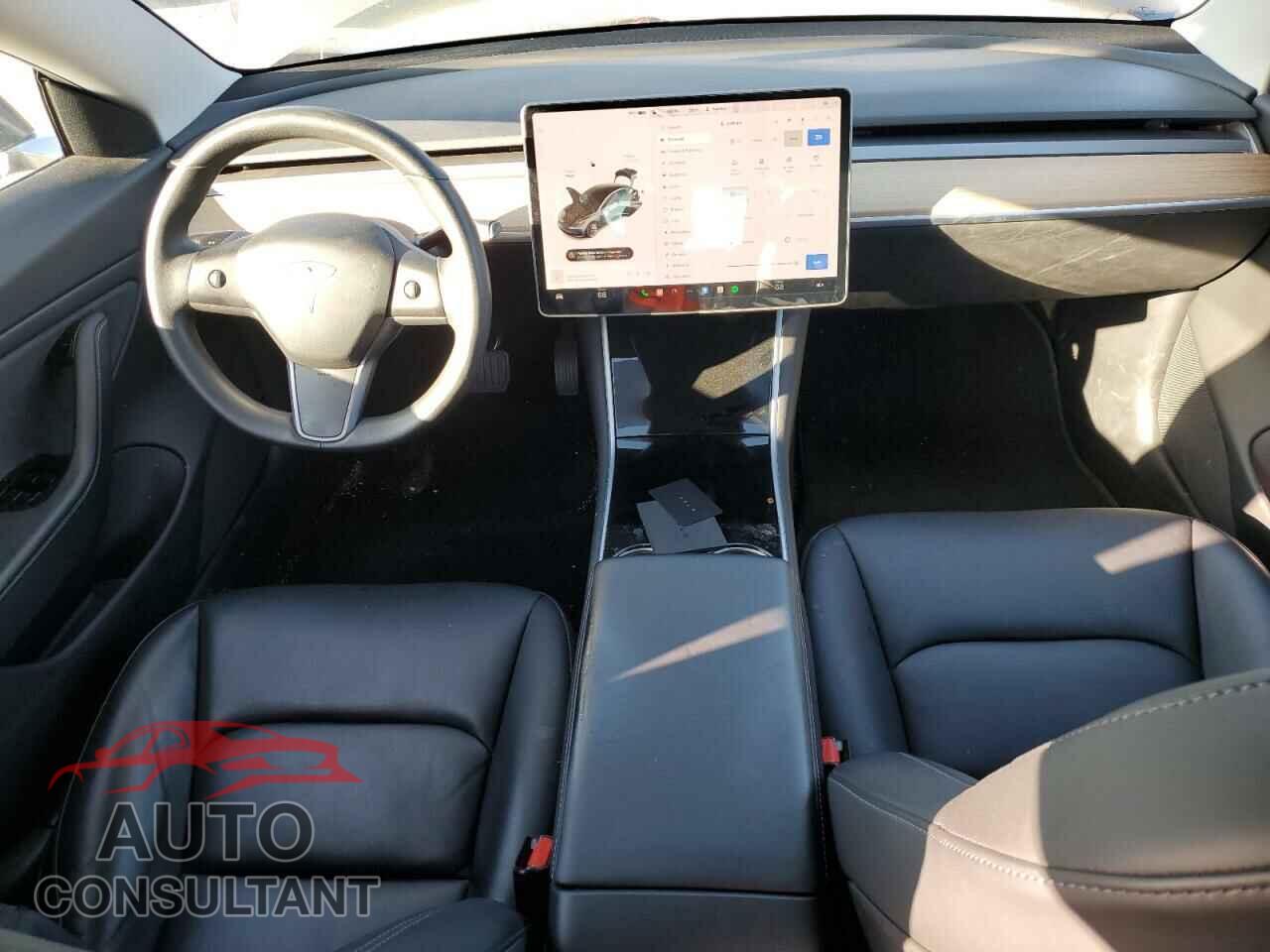 TESLA MODEL 3 2020 - 5YJ3E1EBXLF646473