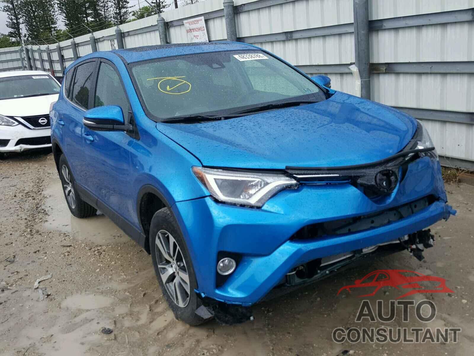 TOYOTA RAV4 XLE 2018 - 2T3RFREV2JW805820