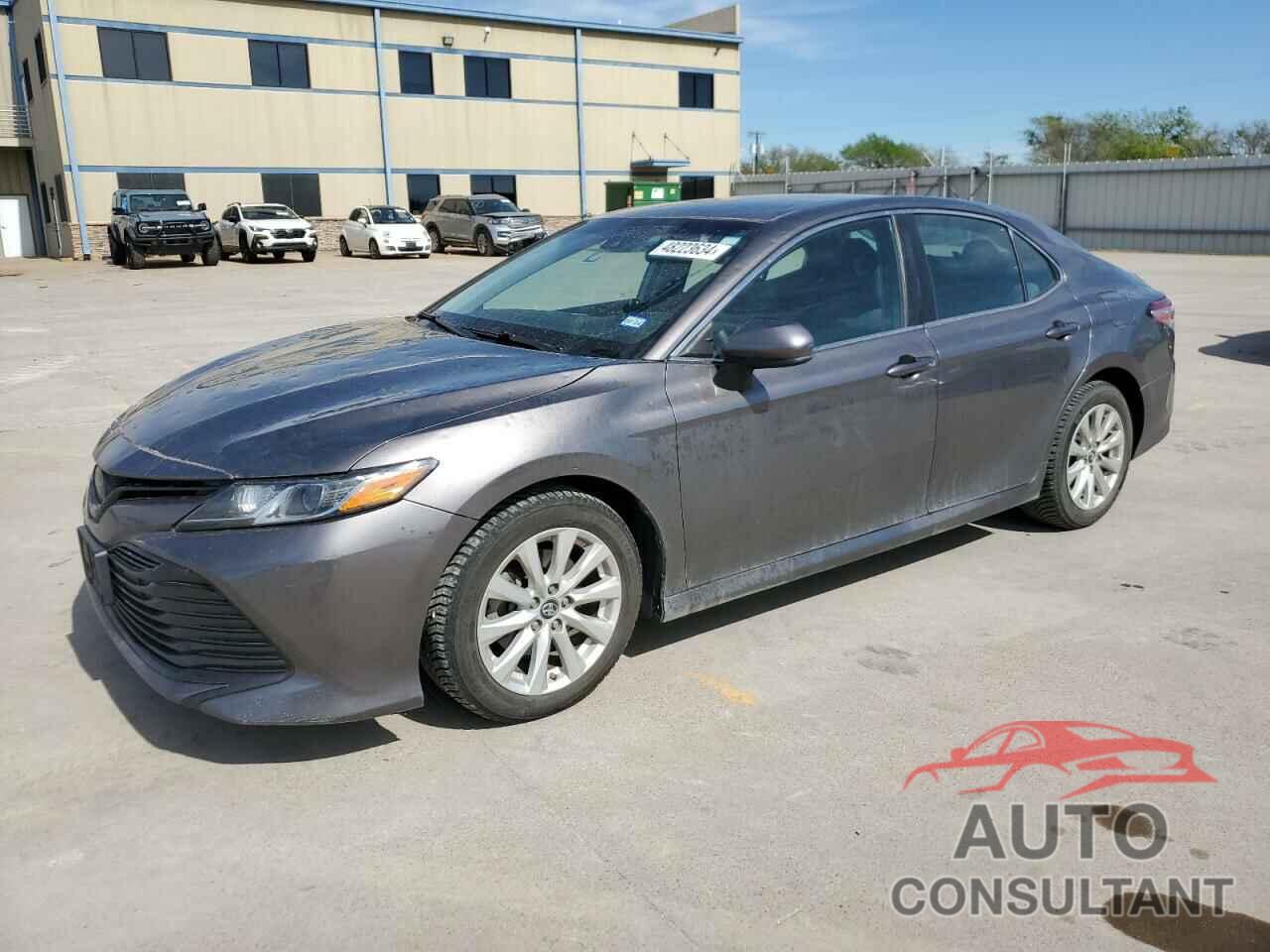 TOYOTA CAMRY 2018 - 4T1B11HK1JU607175