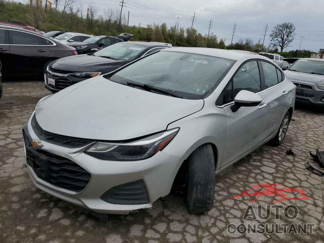 CHEVROLET CRUZE 2019 - 1G1BE5SM8K7145281