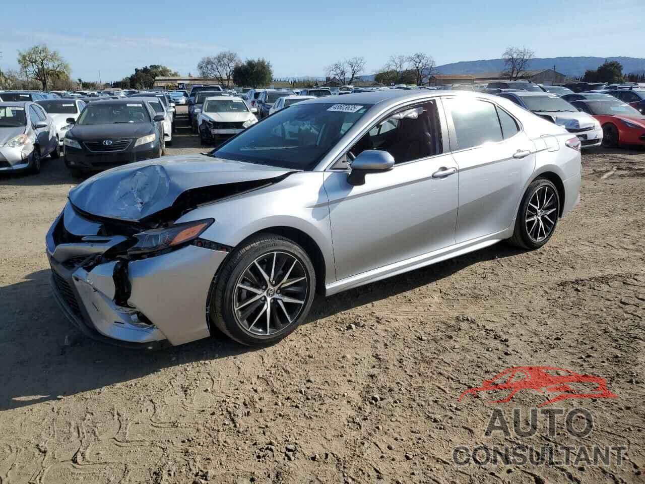 TOYOTA CAMRY 2021 - 4T1G11AK0MU422684