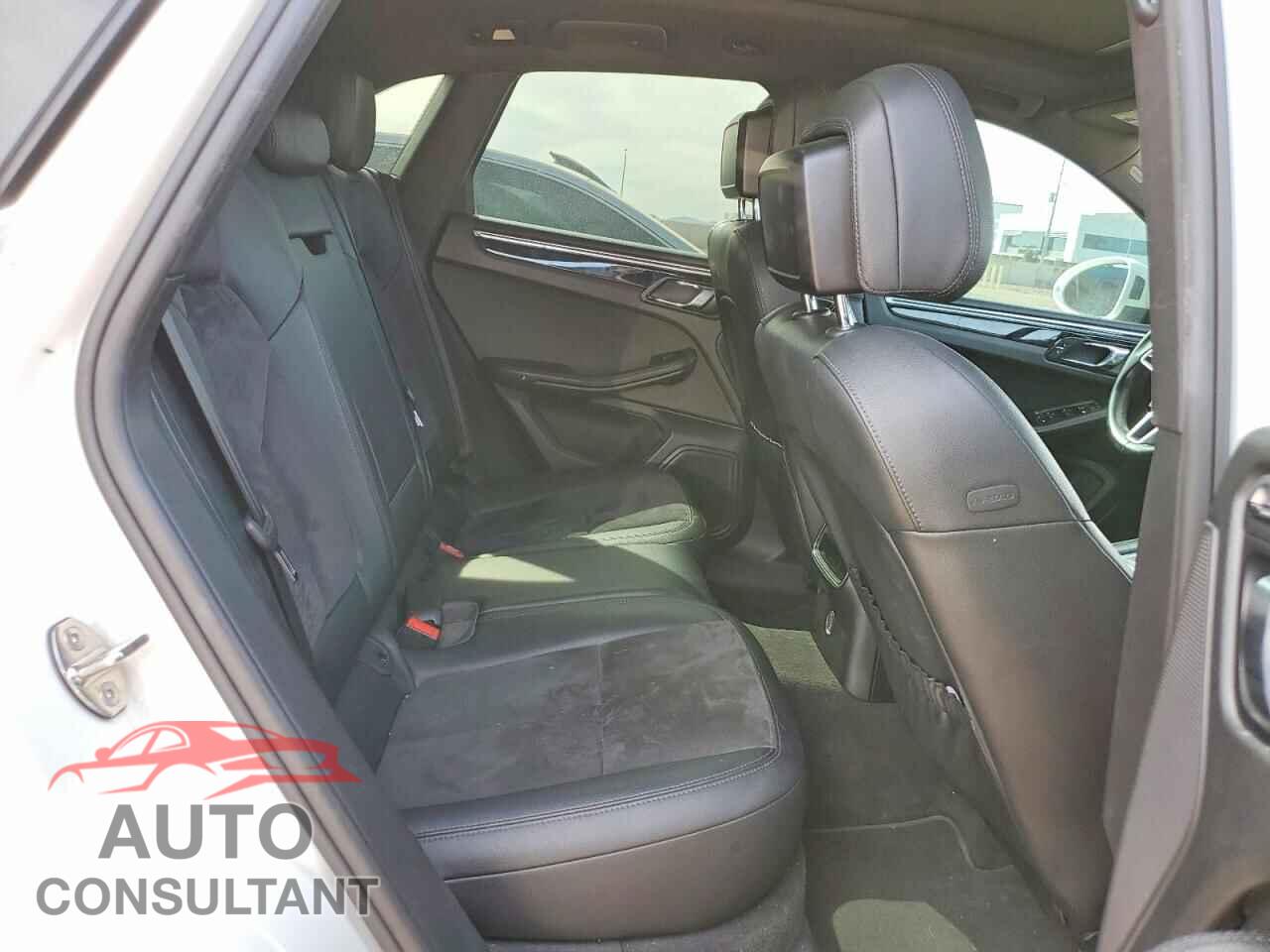 PORSCHE MACAN 2017 - WP1AA2A58HLB08754