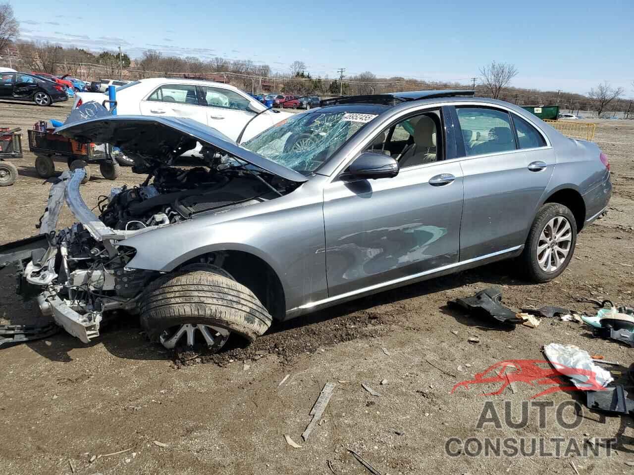 MERCEDES-BENZ E-CLASS 2020 - W1KZF8EBXLA820458