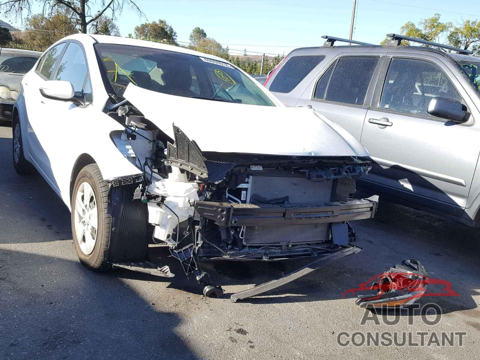 KIA FORTE 2018 - 3KPFK4A76JE169231