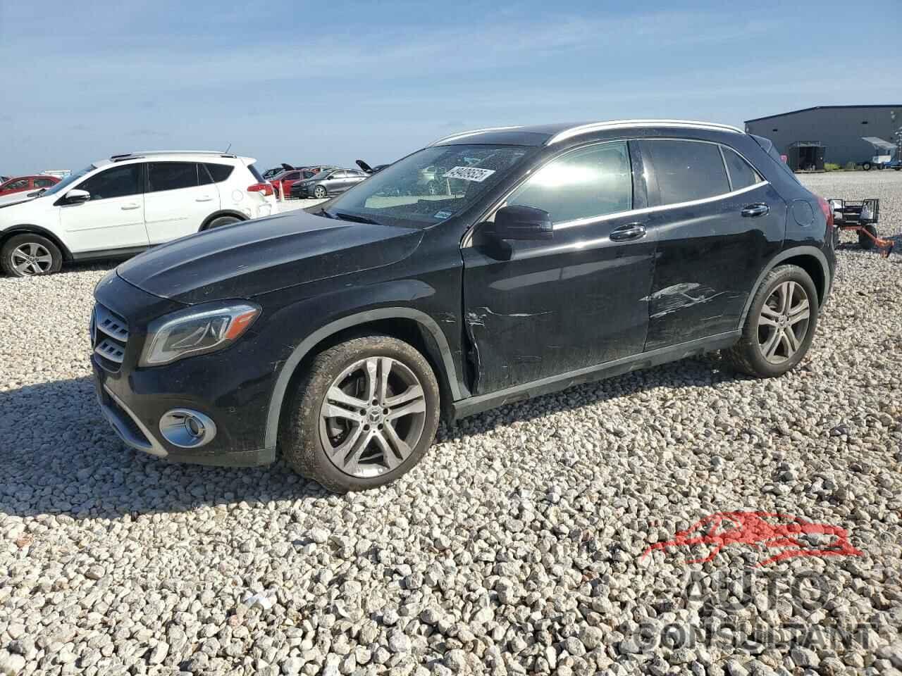 MERCEDES-BENZ GLA-CLASS 2019 - WDCTG4GBXKJ553219