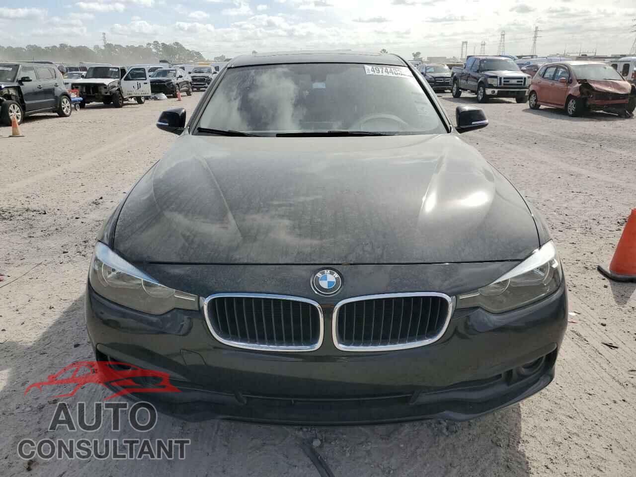 BMW 3 SERIES 2016 - WBA8E1G51GNU11302