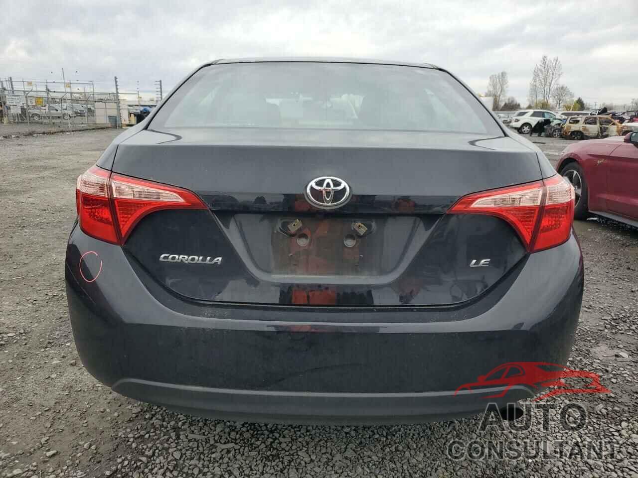 TOYOTA COROLLA 2018 - 2T1BURHE8JC015855