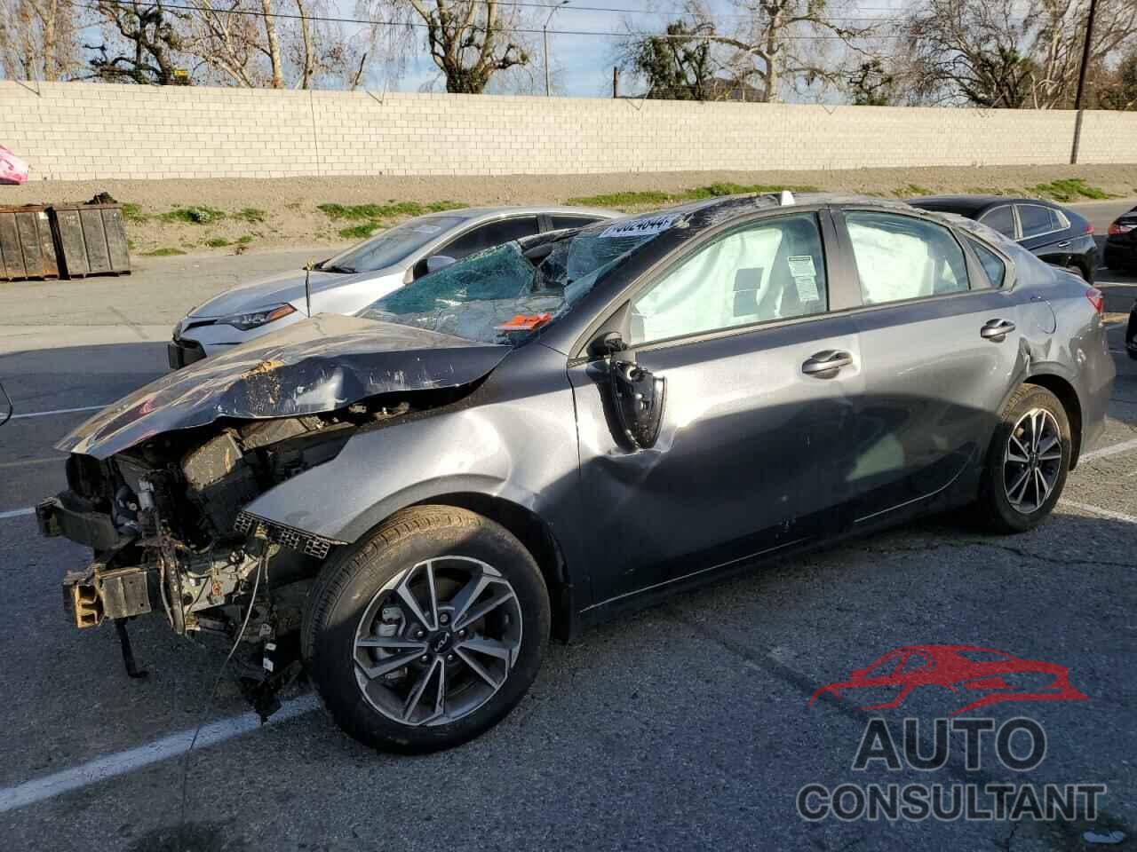 KIA FORTE 2023 - 3KPF24AD0PE585726