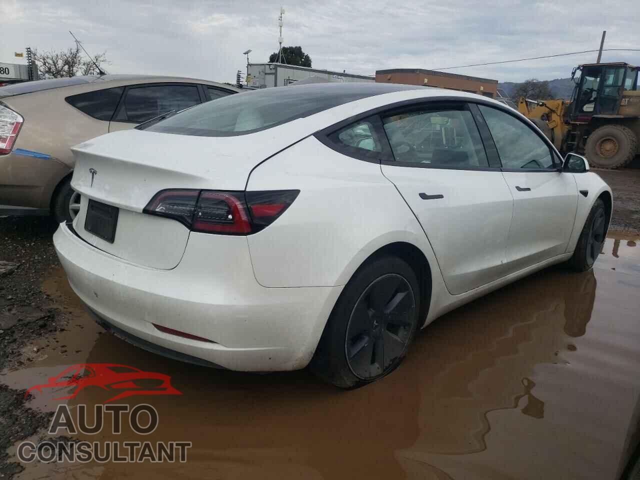 TESLA MODEL 3 2023 - 5YJ3E1EAXPF424044