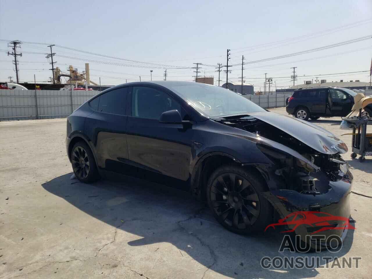 TESLA MODEL Y 2021 - 5YJYGDED4MF124166