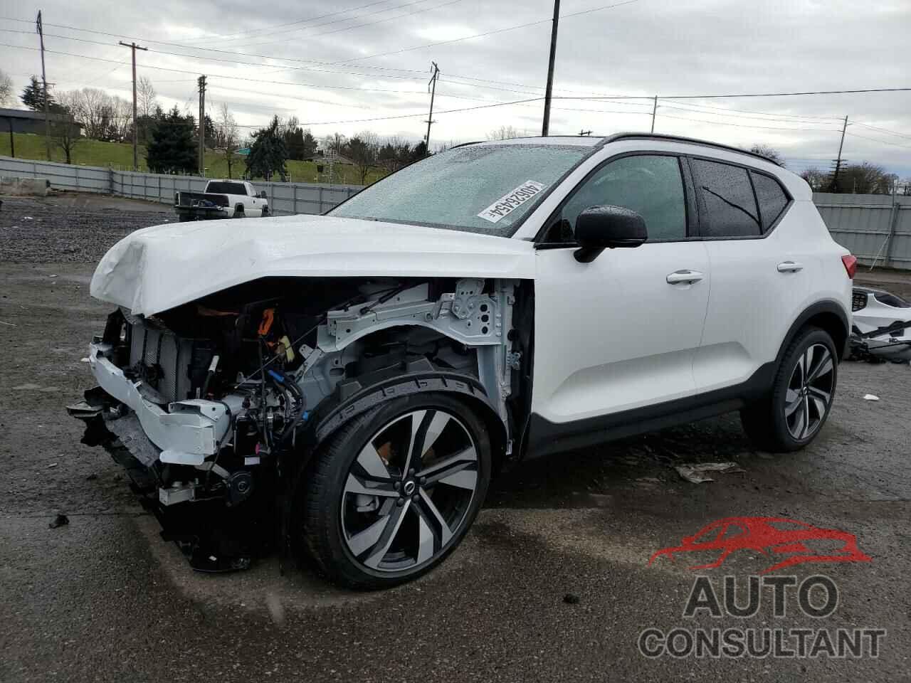 VOLVO XC40 PLUS 2024 - YV4L12UL3R2254150