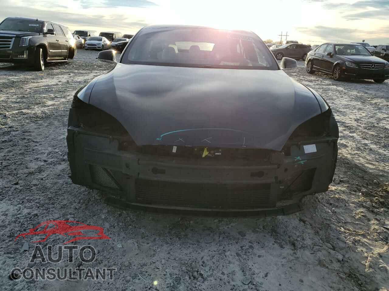 TESLA MODEL S 2017 - 5YJSA1E28HF199642