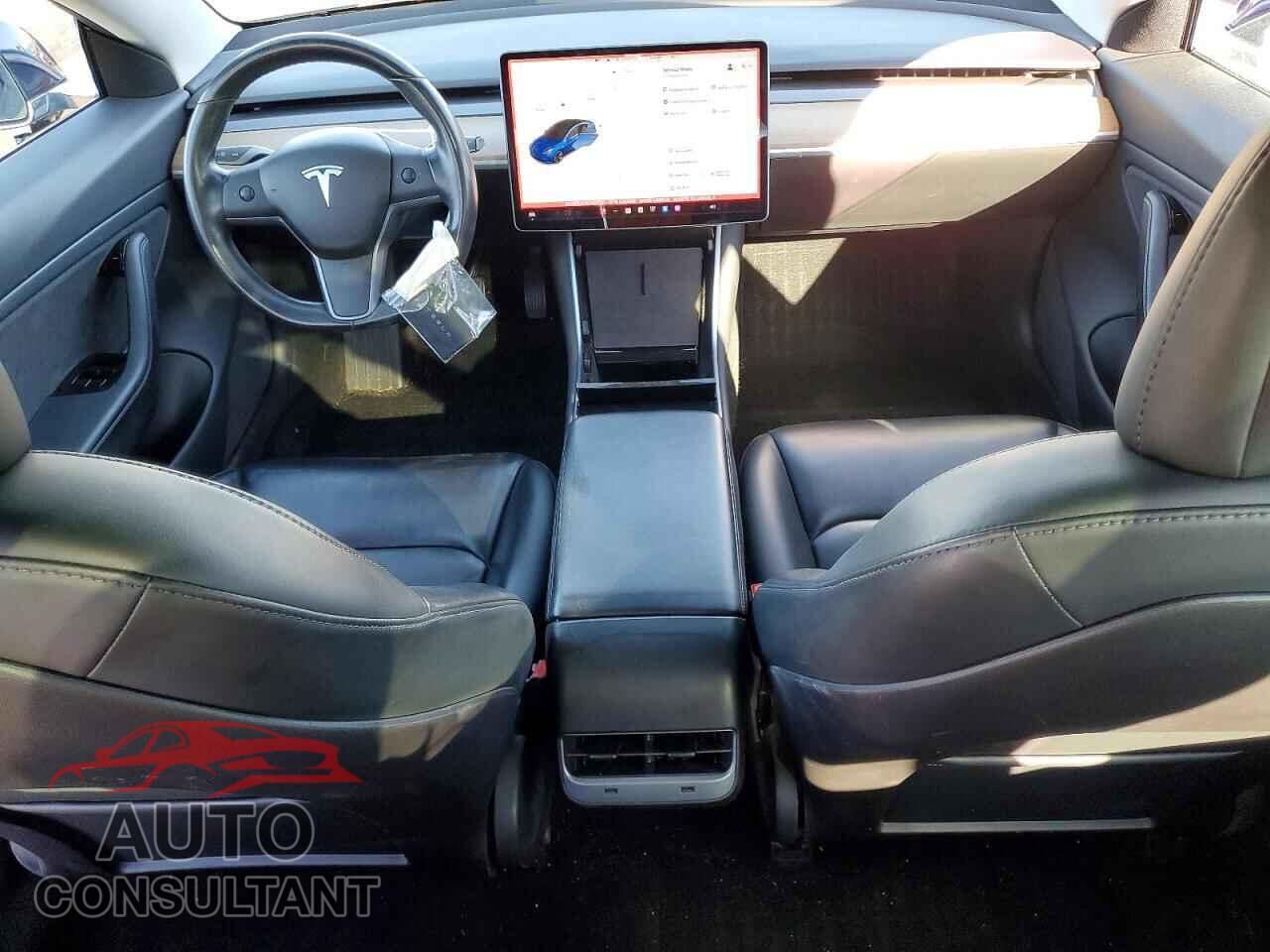 TESLA MODEL 3 2019 - 5YJ3E1EA7KF400731