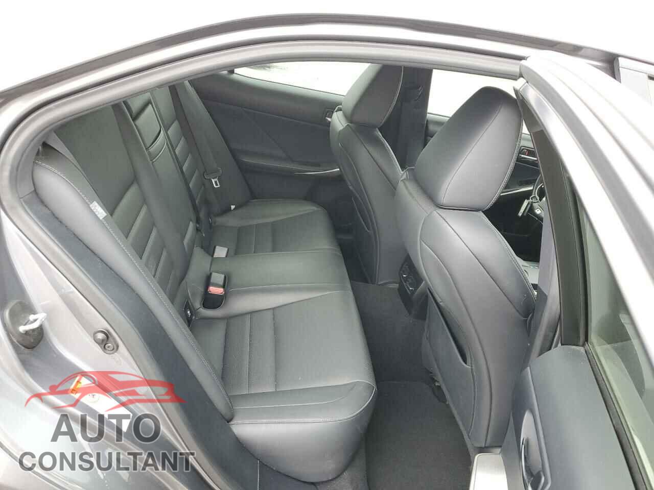 LEXUS IS 2015 - JTHCF1D28F5029009