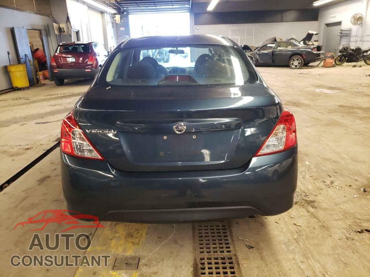 NISSAN VERSA 2017 - 3N1CN7AP3HL871995