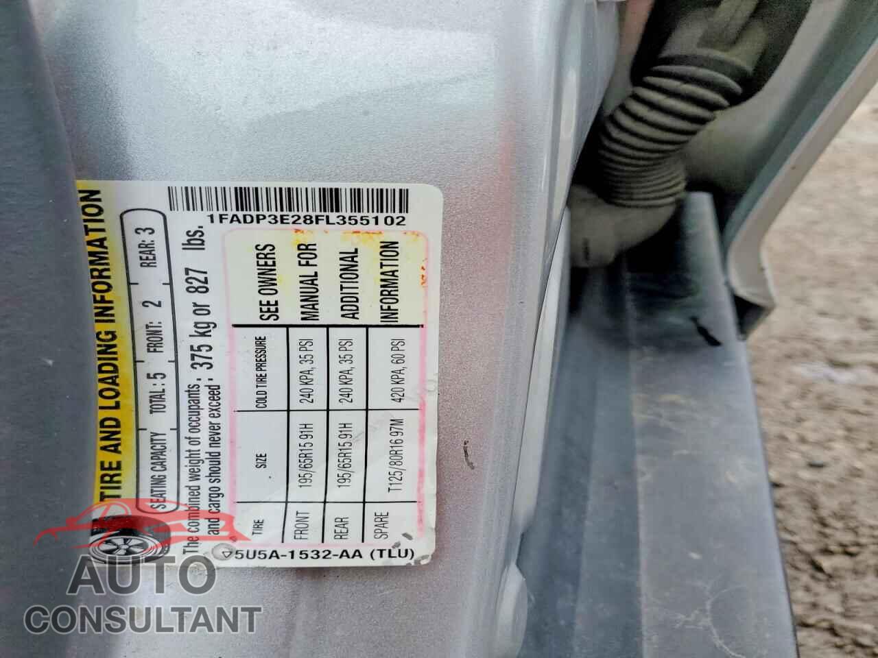 FORD FOCUS 2015 - 1FADP3E28FL355102