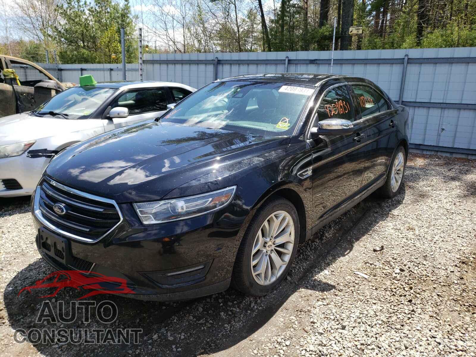 FORD TAURUS 2018 - 1FAHP2F81JG118872