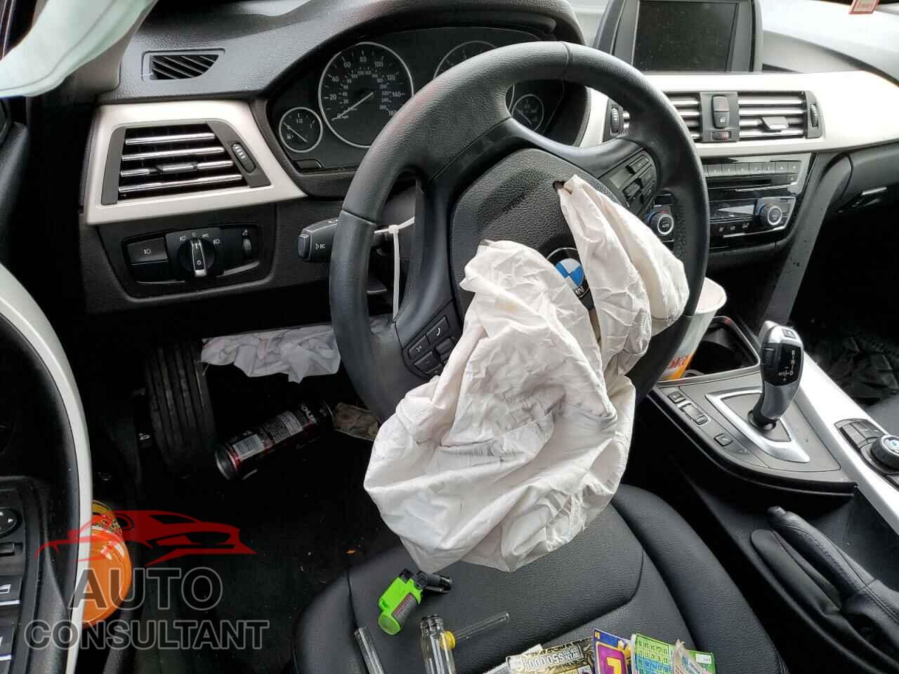 BMW 3 SERIES 2016 - WBA8E1G55GNU11531