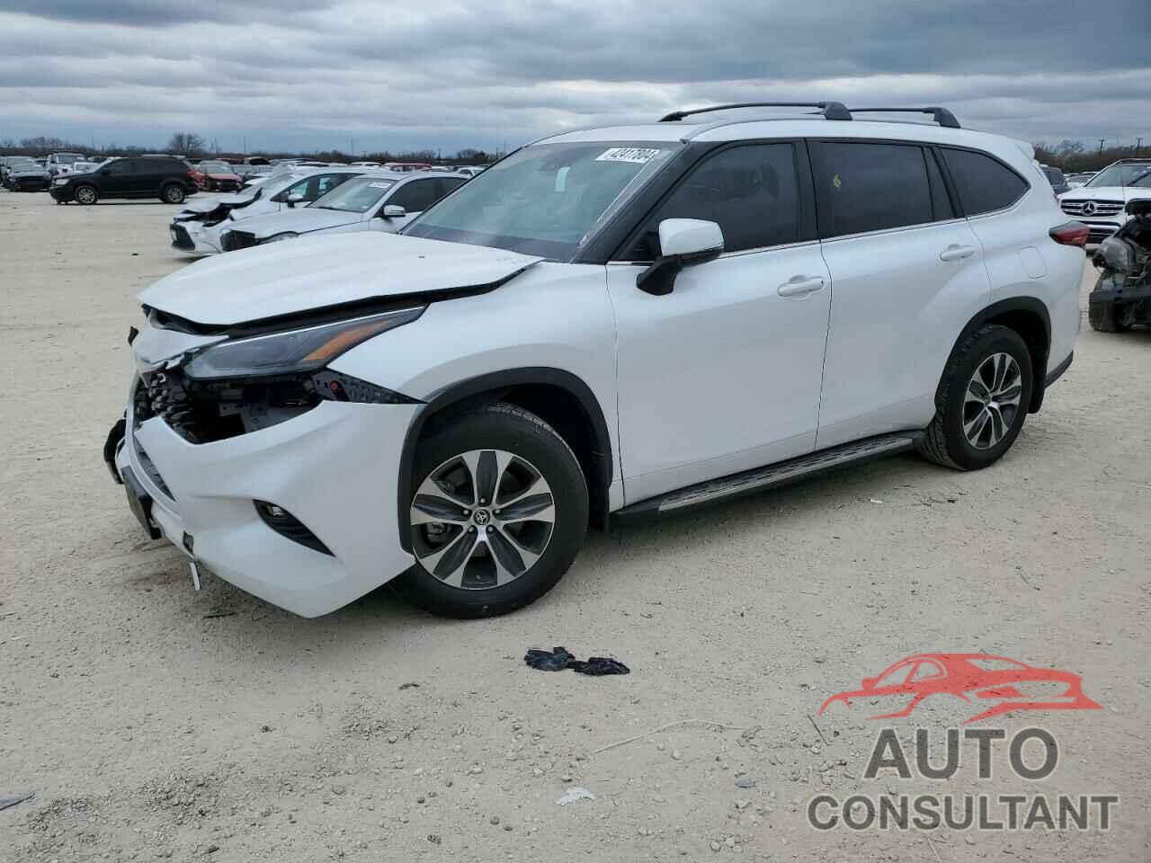 TOYOTA HIGHLANDER 2023 - 5TDKDRAH6PS520653