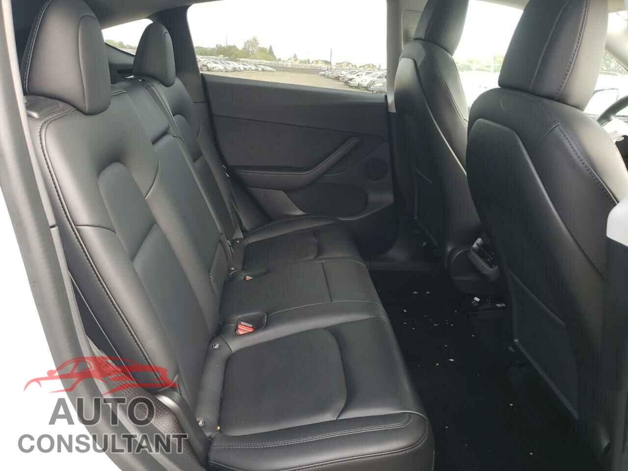 TESLA MODEL Y 2021 - 5YJYGDEE5MF073480