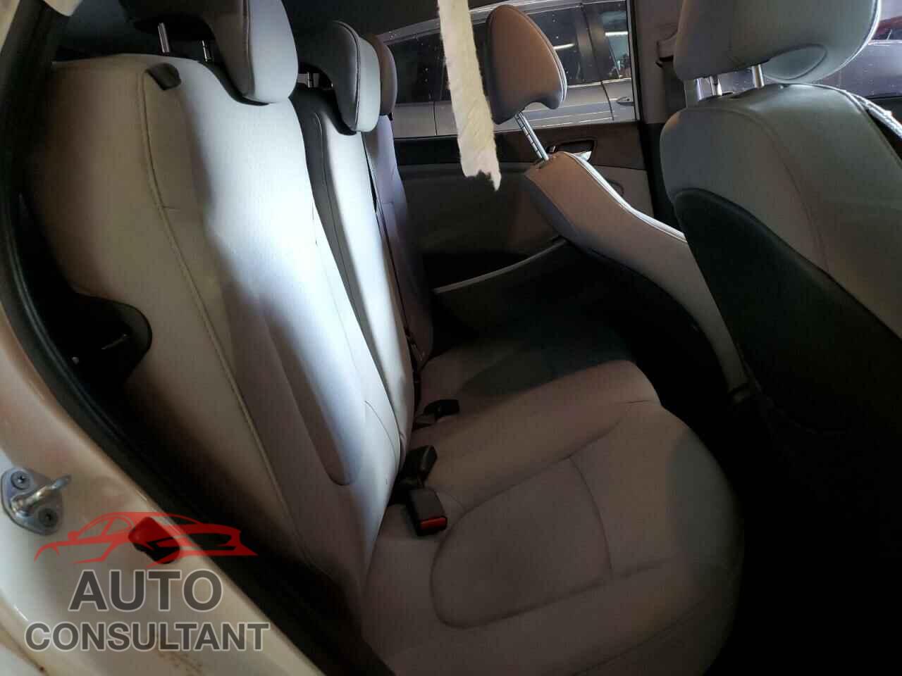 HYUNDAI ACCENT 2013 - KMHCU5AE2DU070280