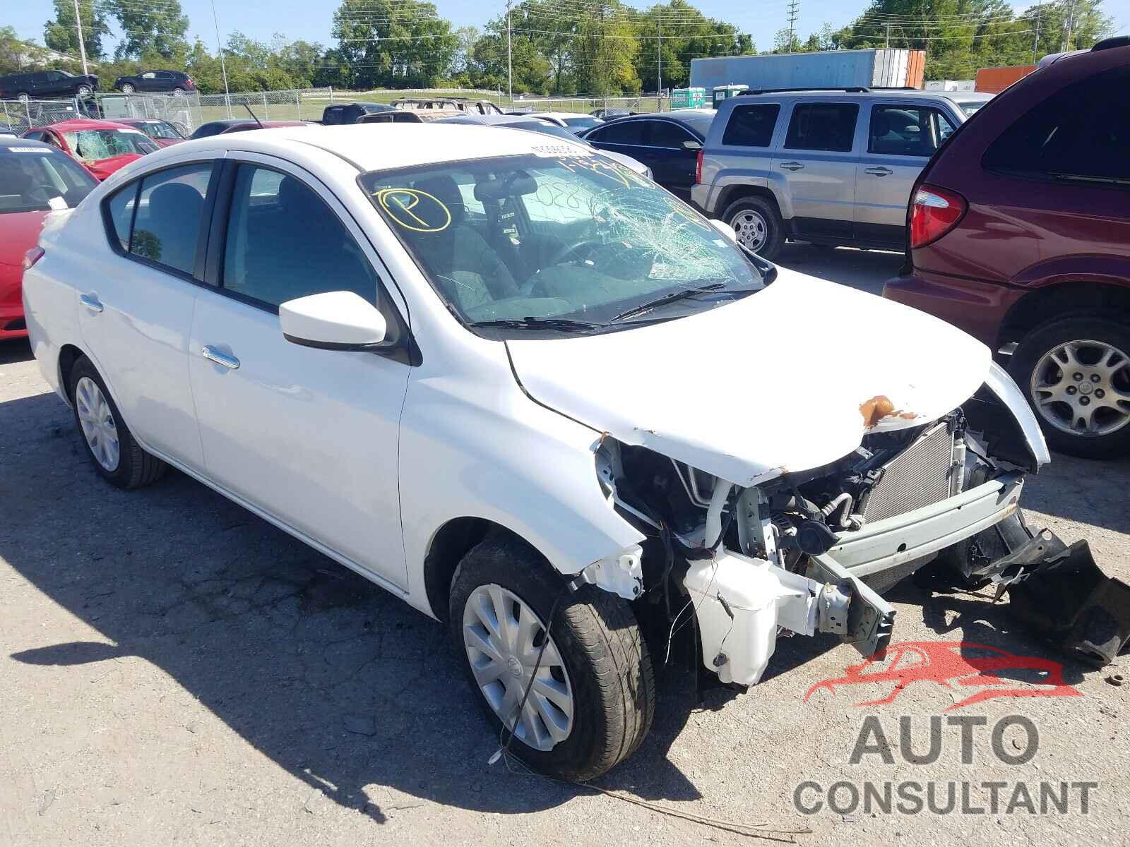 NISSAN VERSA 2019 - 3N1CN7AP8KL847957