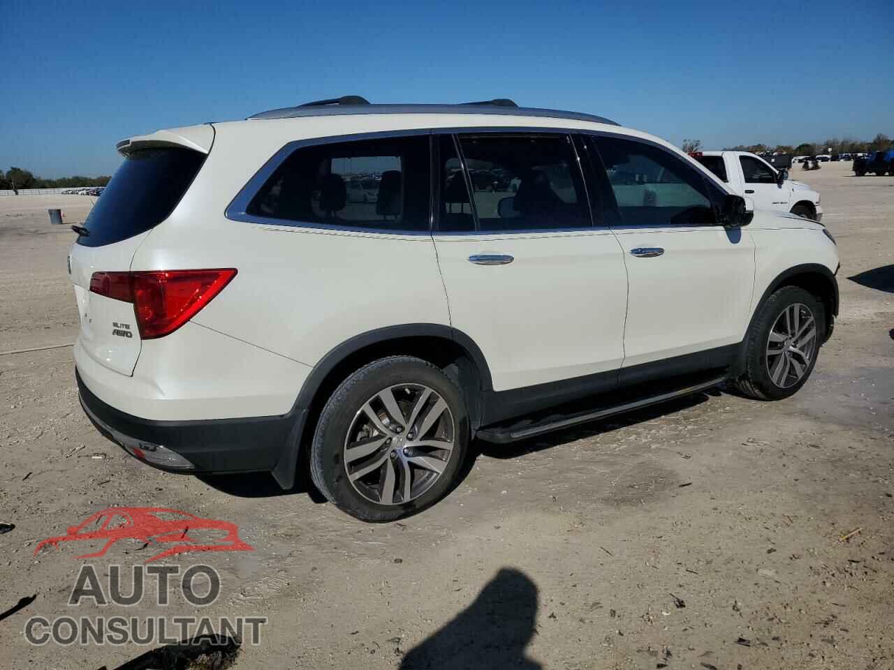 HONDA PILOT 2017 - 5FNYF6H04HB027353