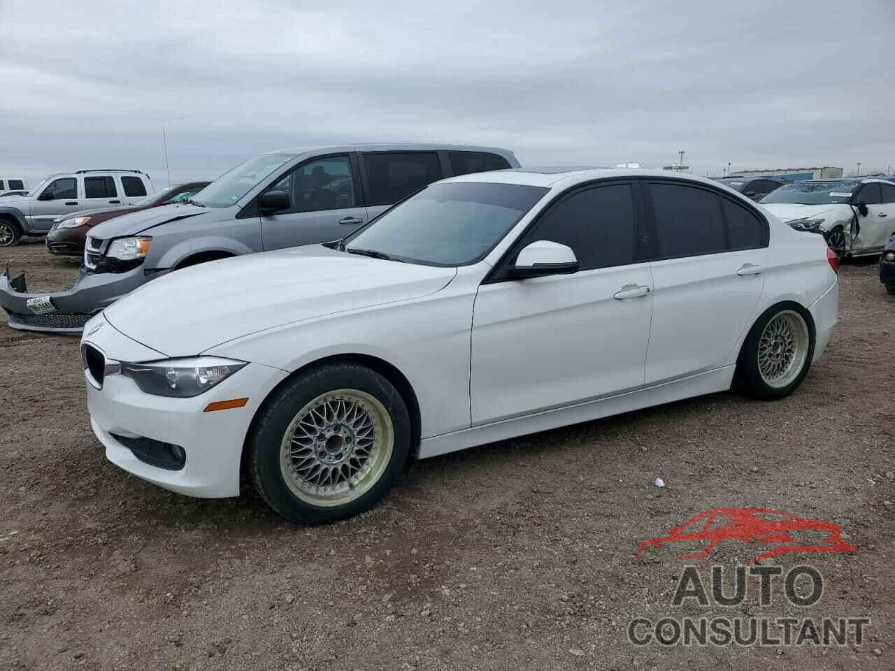 BMW 3 SERIES 2015 - WBA3B1C51FK140637