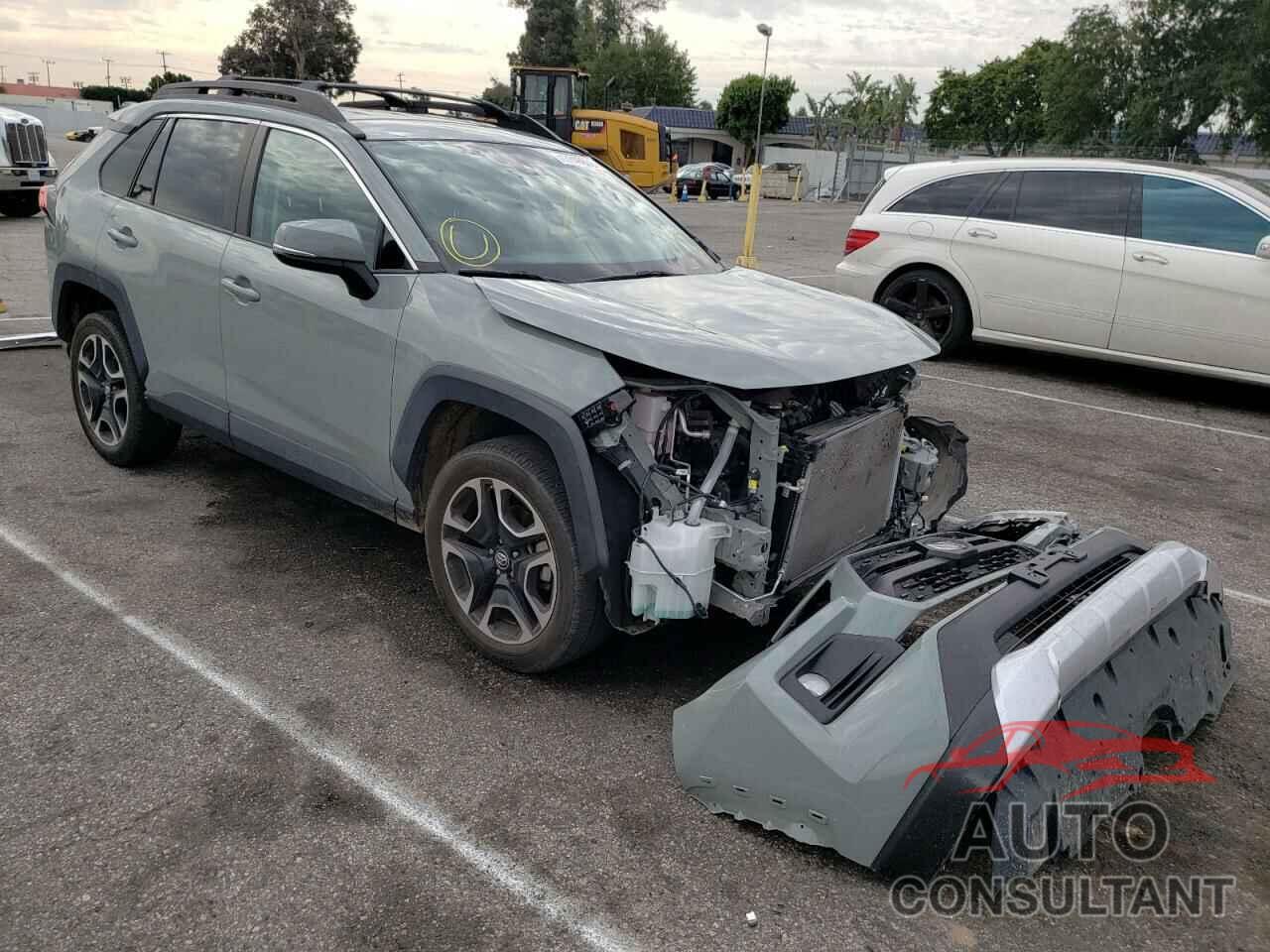 TOYOTA RAV4 2019 - 2T3J1RFV0KW007781