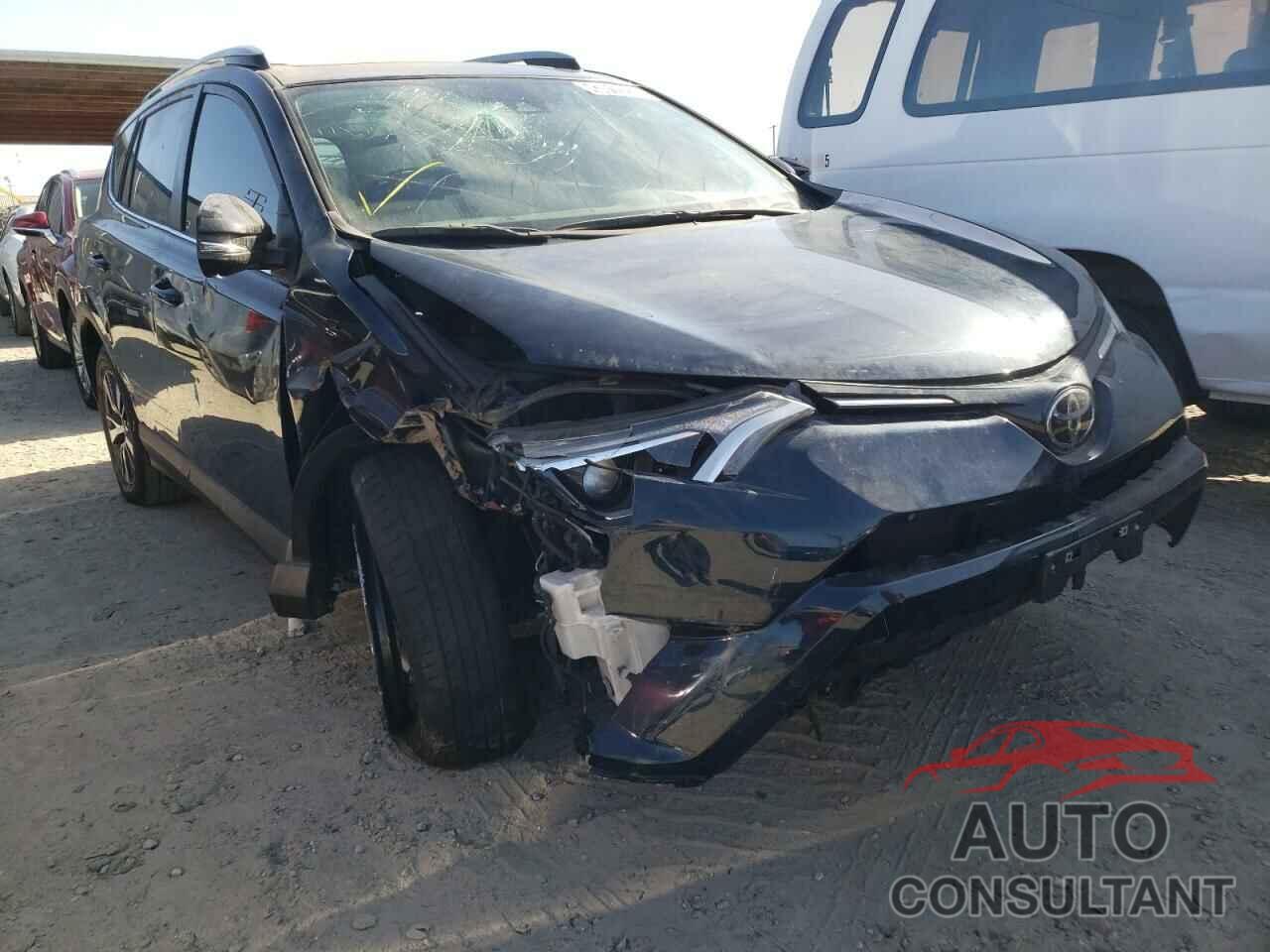 TOYOTA RAV4 2017 - JTMWFREV6HD095010