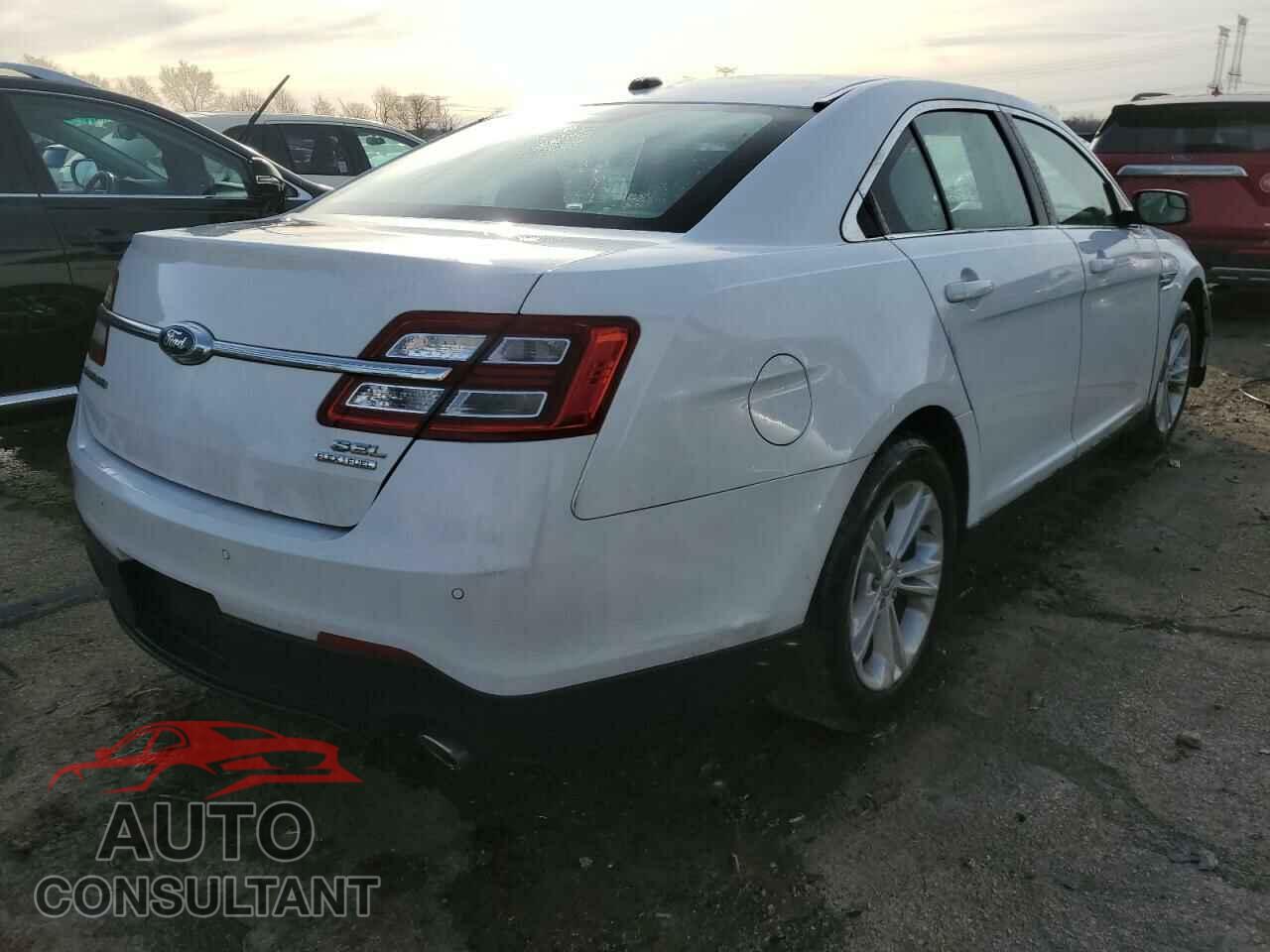 FORD TAURUS 2015 - 1FAHP2E8XFG112528