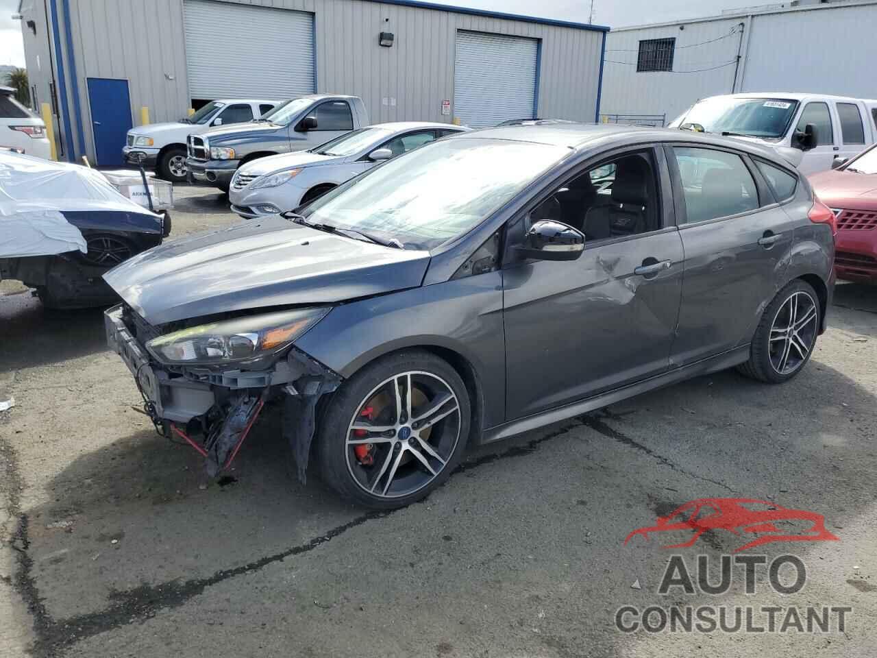 FORD FOCUS 2016 - 1FADP3L95GL337366