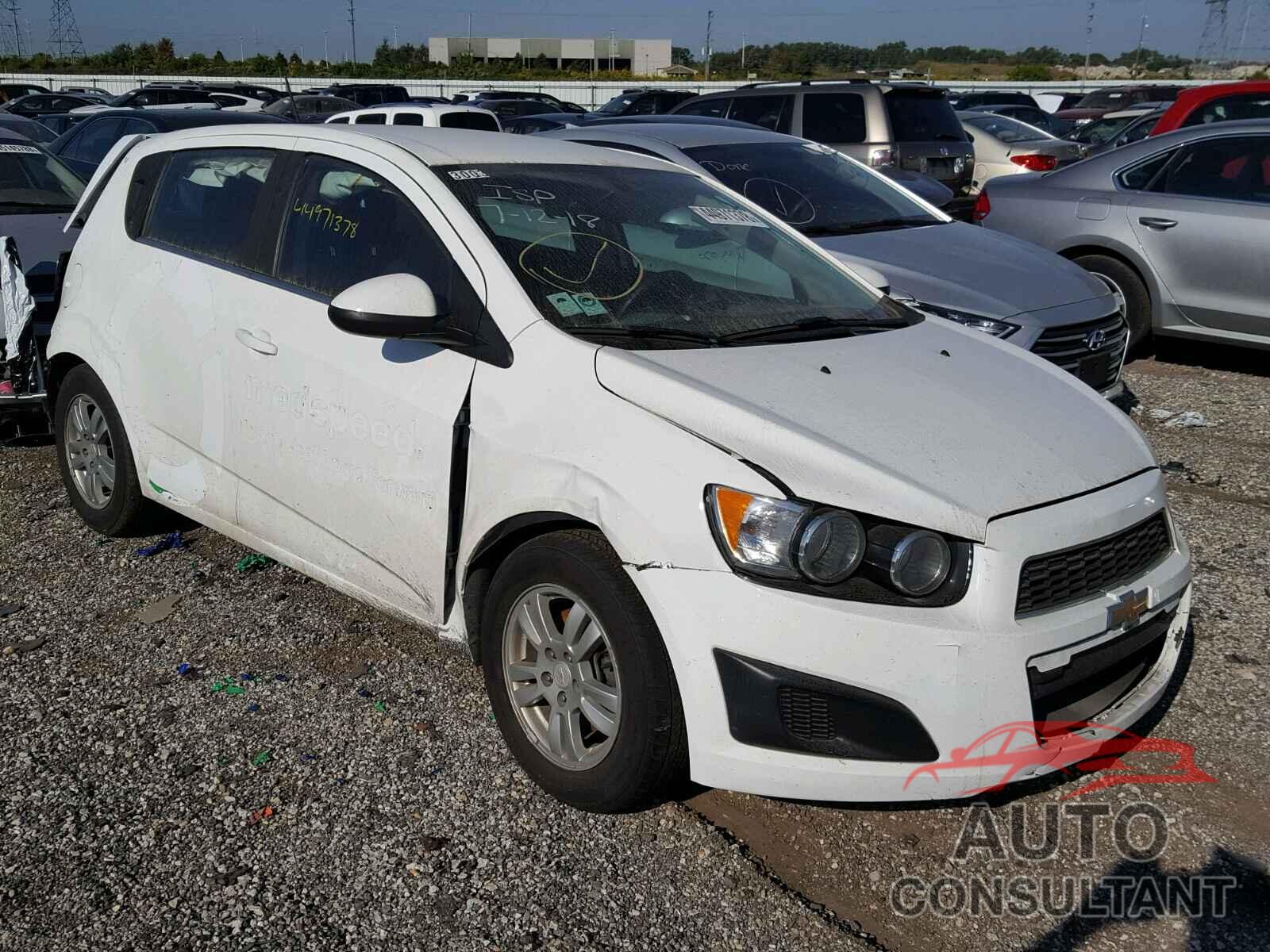 CHEVROLET SONIC 2016 - 1G1JC6SH0G4164829