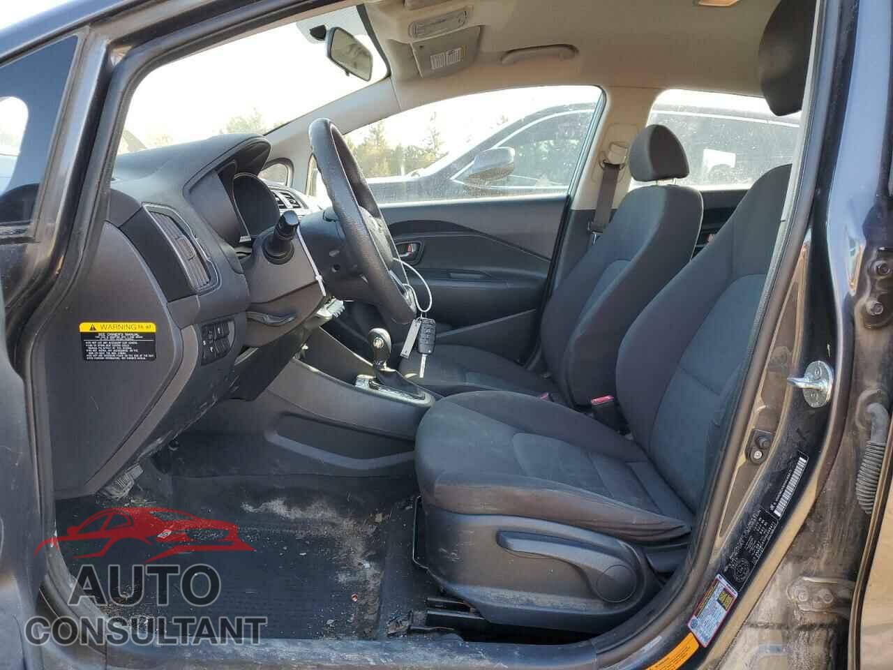 KIA RIO 2017 - KNADM5A30H6048471