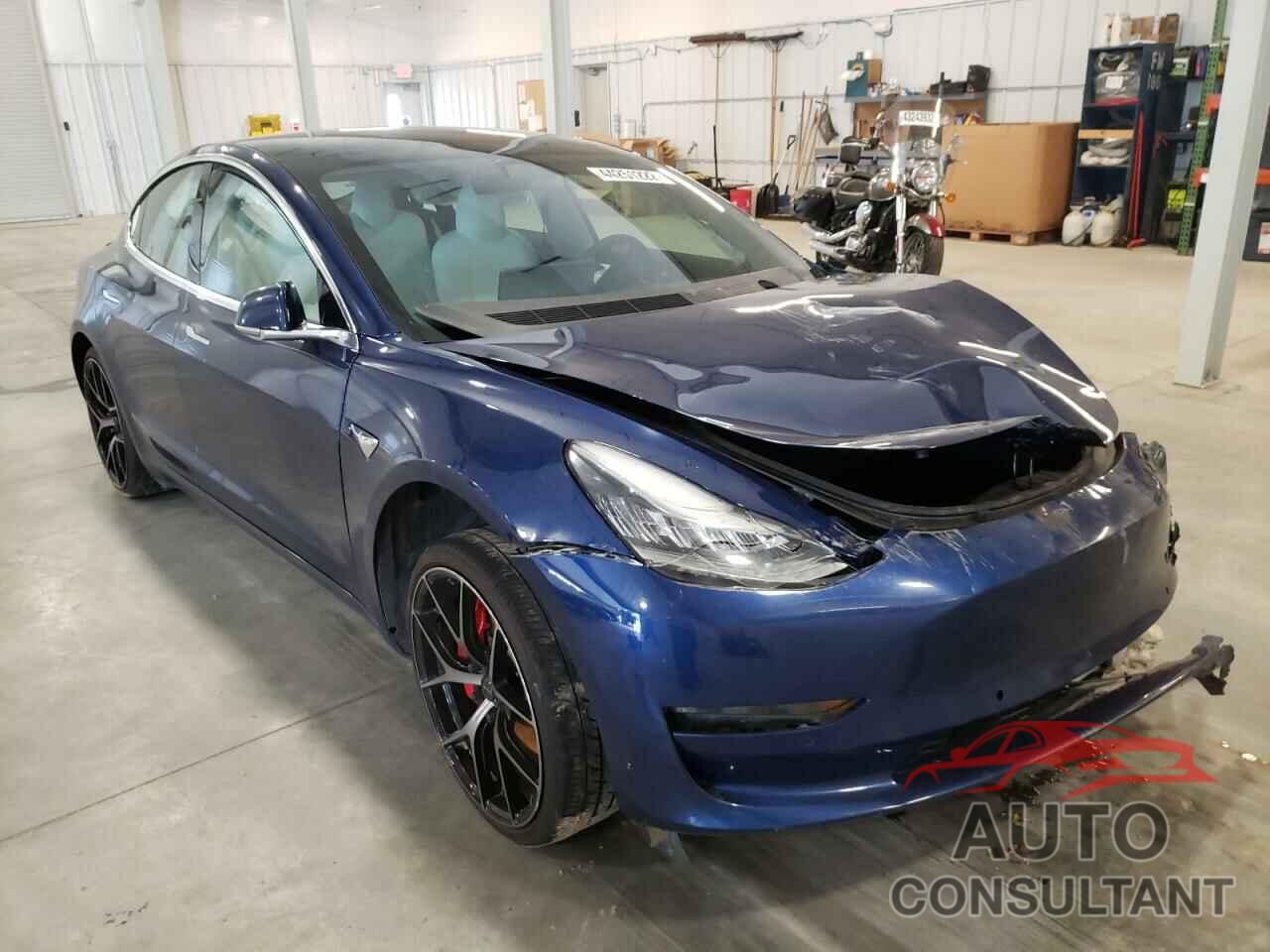 TESLA MODEL 3 2019 - 5YJ3E1EB7KF368159