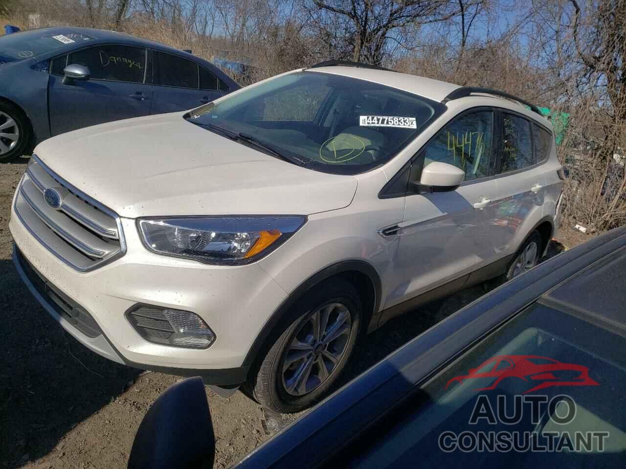 FORD ESCAPE 2018 - 1FMCU0GD4JUC32603