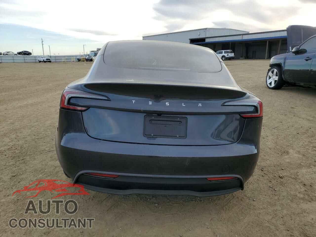 TESLA MODEL 3 2024 - 5YJ3E1EA5RF741944